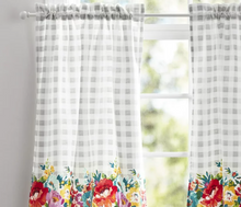 Load image into Gallery viewer, The Pioneer Woman Sweet Romance 3-Piece Tier &amp; Valance Set
